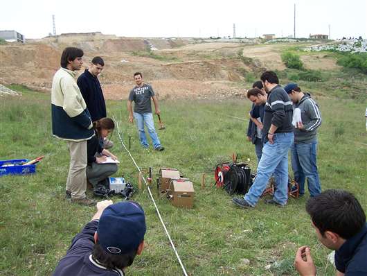 2005 Jeofizikte Ölçmeler Dersi Arazi Çalışmaları