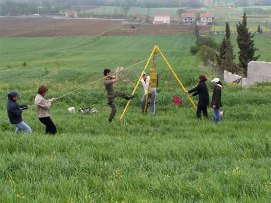 2006 Jeofizikte Ölçmeler Dersi Arazi Çalışmaları