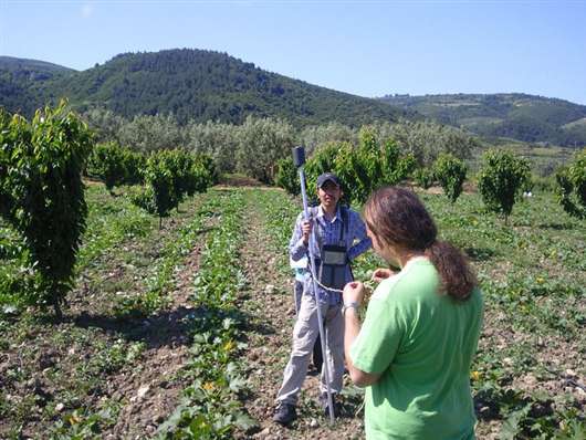 2011 Jeofizikte Ölçmeler Dersi Arazi Çalışmaları